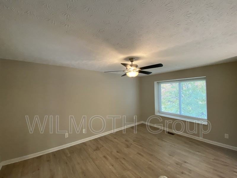 3533 Bearwood Dr - Photo 3 of 24