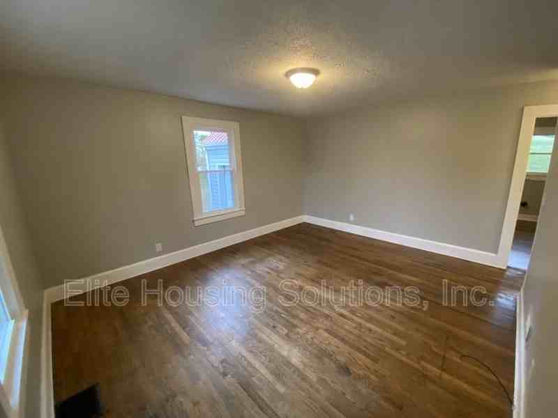 765 N 8th St - Photo 2 of 18