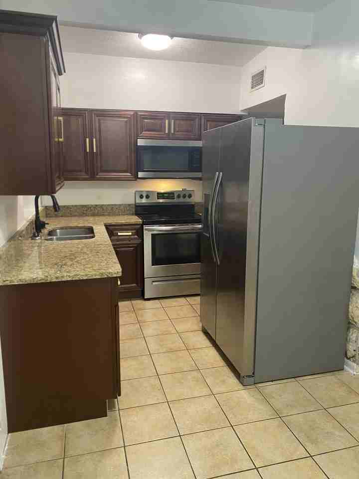 4916 S 83rd St #83rdSTREET - Photo 2 of 11