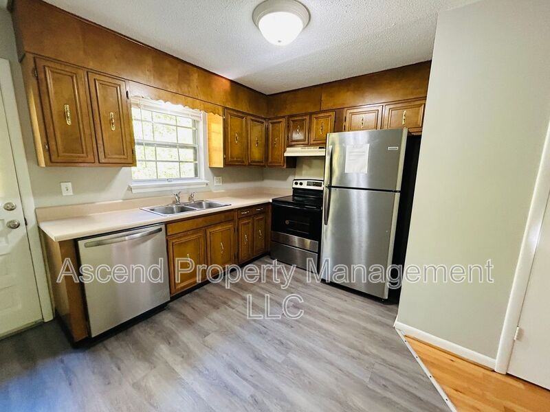 4653 Cary Ln - Photo 5 of 13