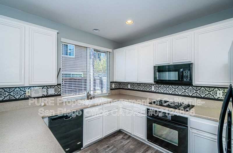 9728 Fieldthorn St - Photo 7 of 25