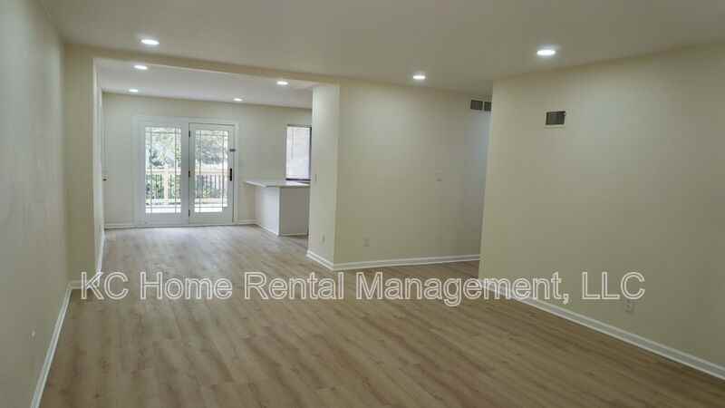 11508 Oak St - Photo 2 of 17