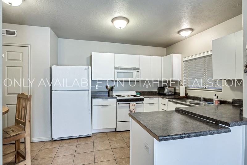 843 En #L3-2 - Photo 2 of 34