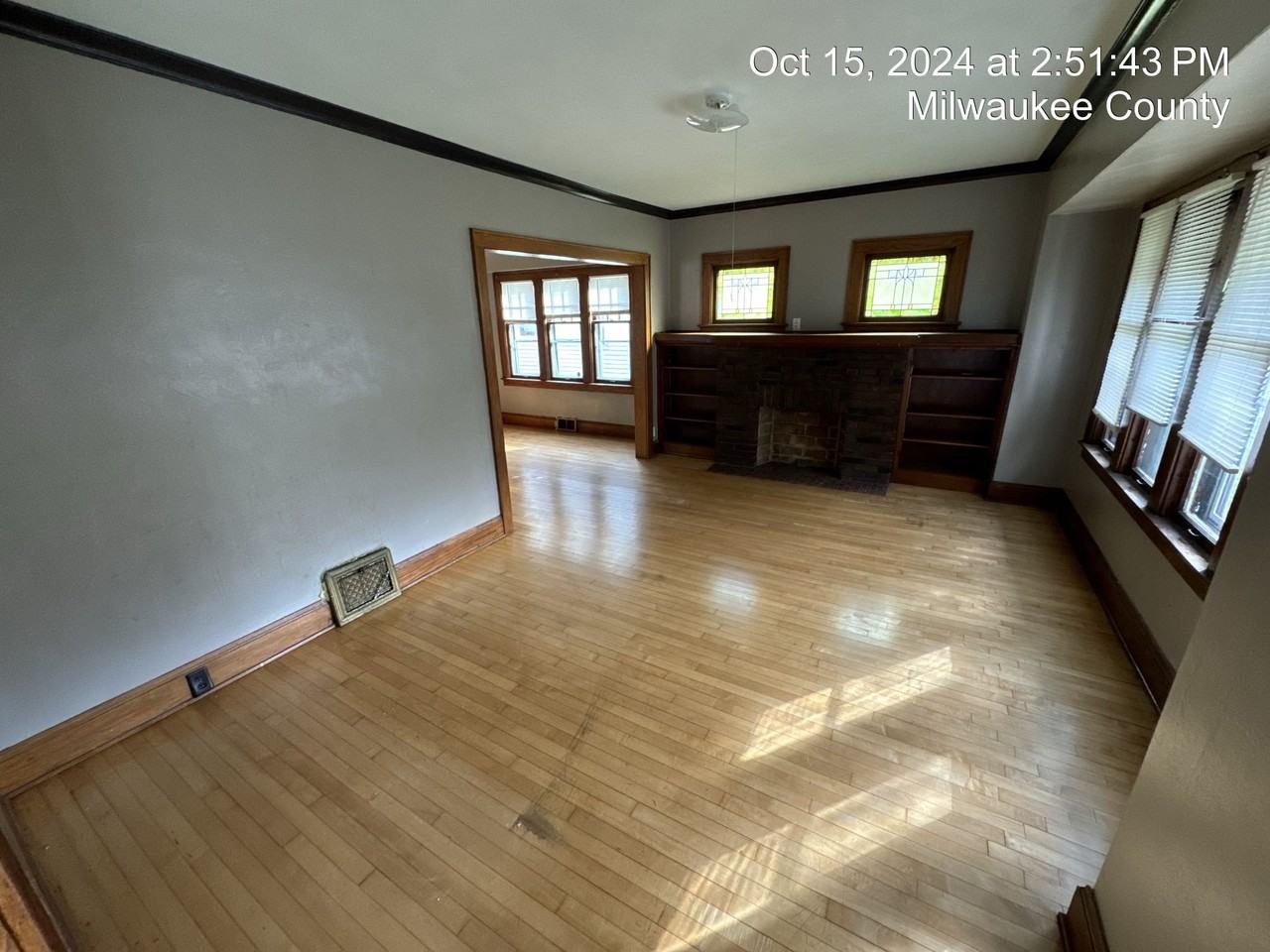 3024 N 55th St - Photo 2 of 20