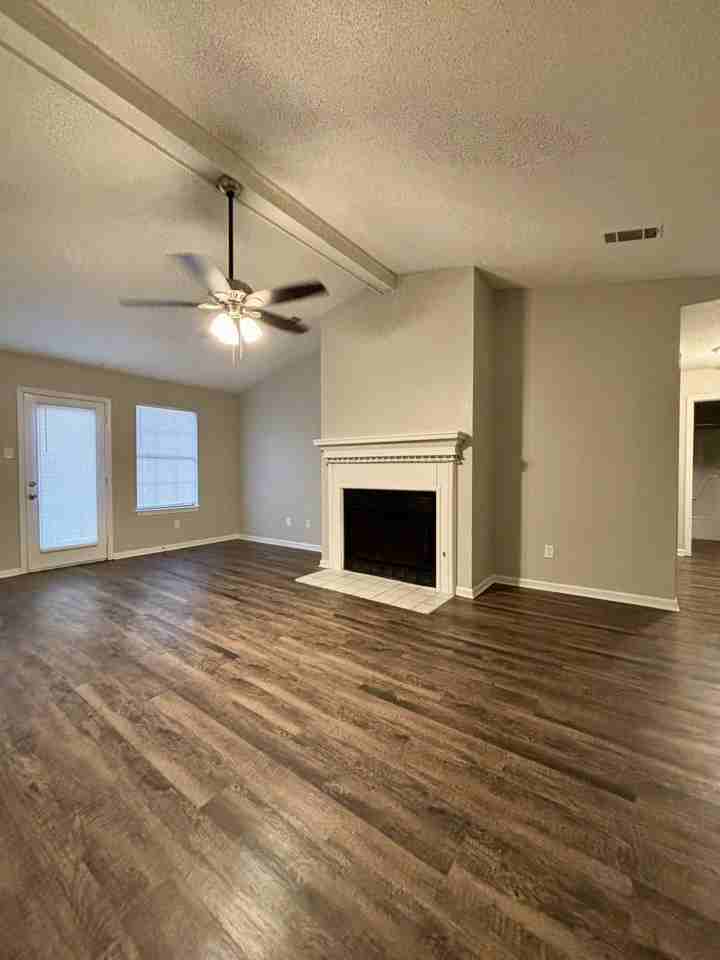 3 Eastwood Ct - Photo 3 of 15