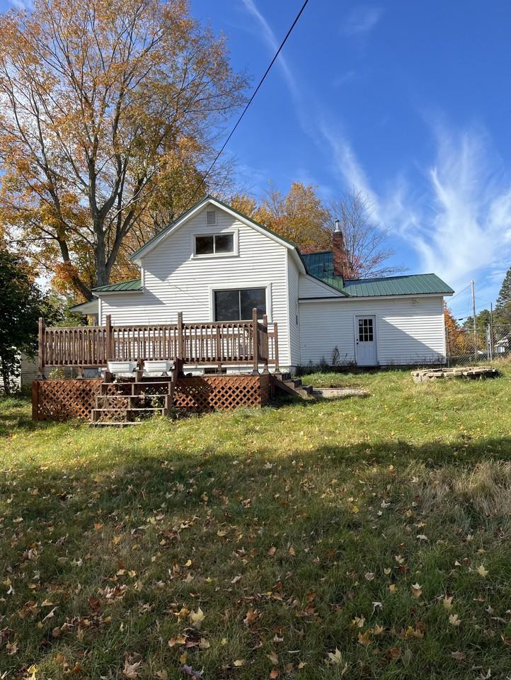 8986 Stebbins St - Photo 3 of 41