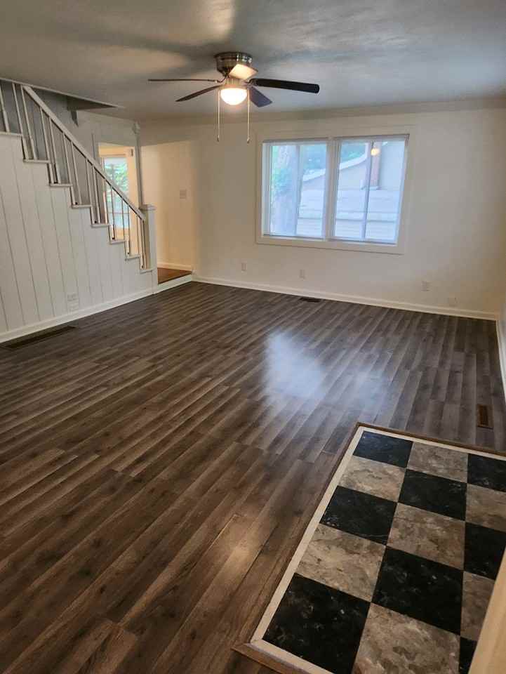 8986 Stebbins St - Photo 3 of 37