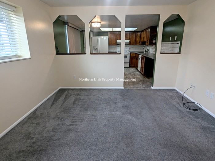 3678 Ws - Photo 2 of 16