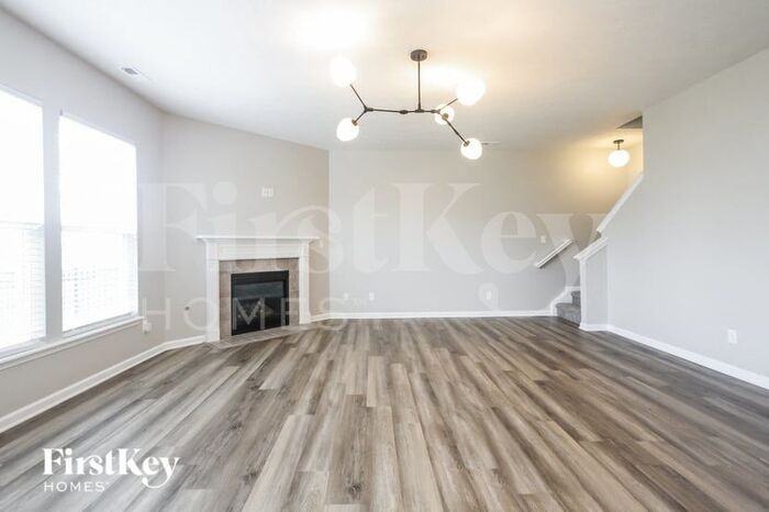 4122 Maiden Ct - Photo 3 of 15