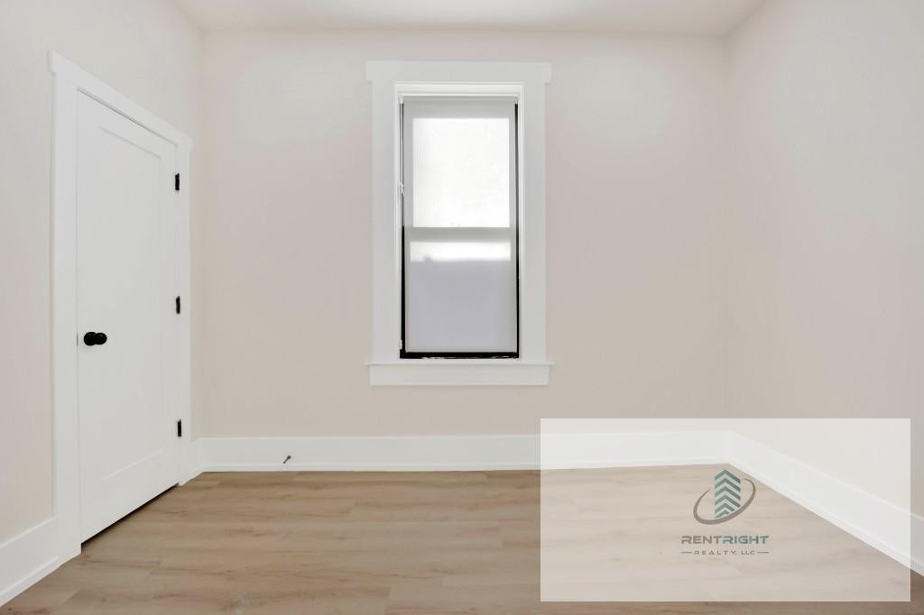 944 N Damen Ave #2F - Photo 3 of 13