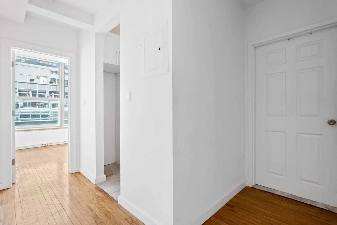 Fulton St #11C - Photo 4 of 10