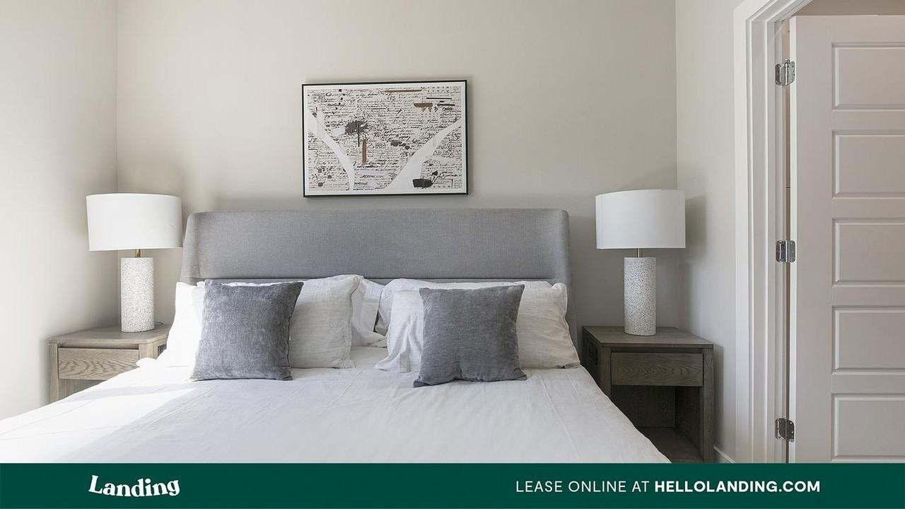 3060 Southcreek Blvd - Photo 3 of 49