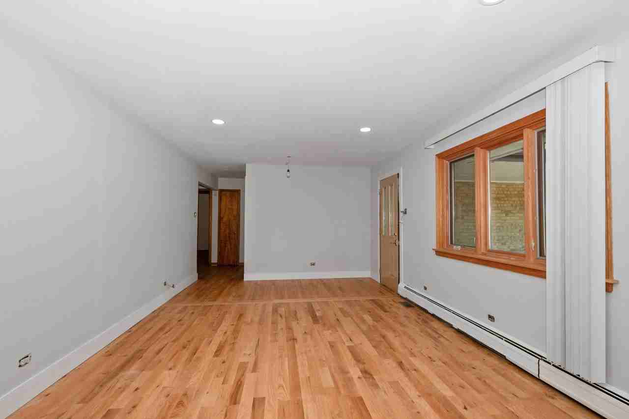 14940 Wilco Drive - Photo 3 of 15