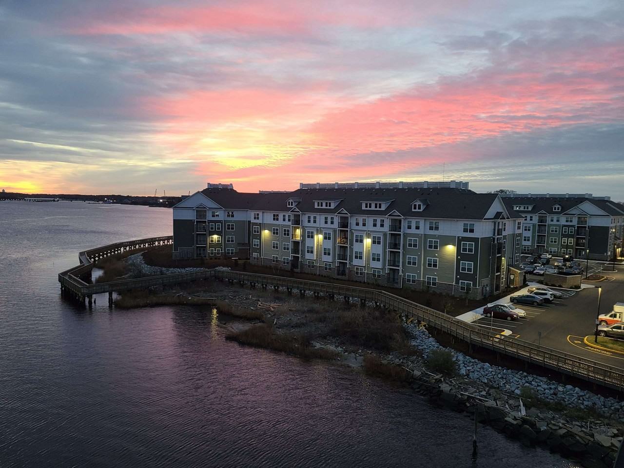 The Retreat at Harbor Pointe - Photo 4 of 36