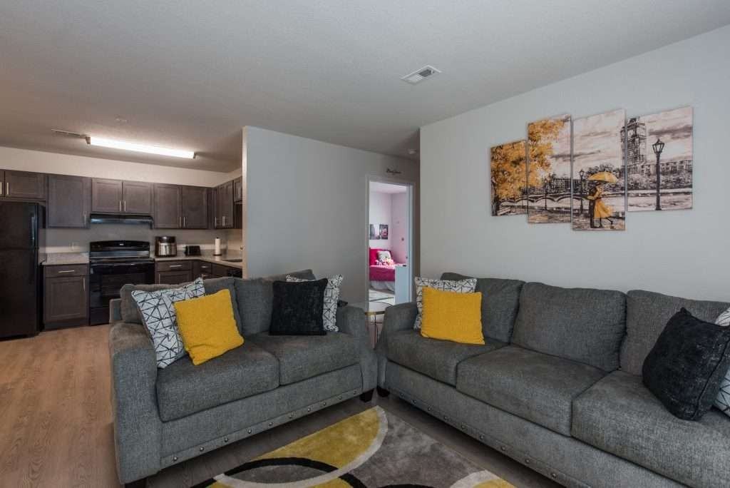 The Retreat at Harbor Pointe - Photo 6 of 36