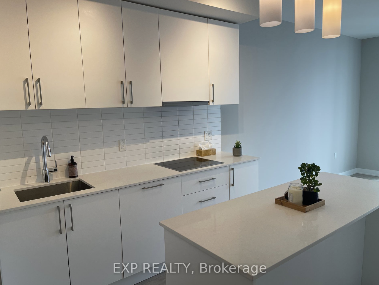 576 Front Street West #PH99 - Photo 4 of 34