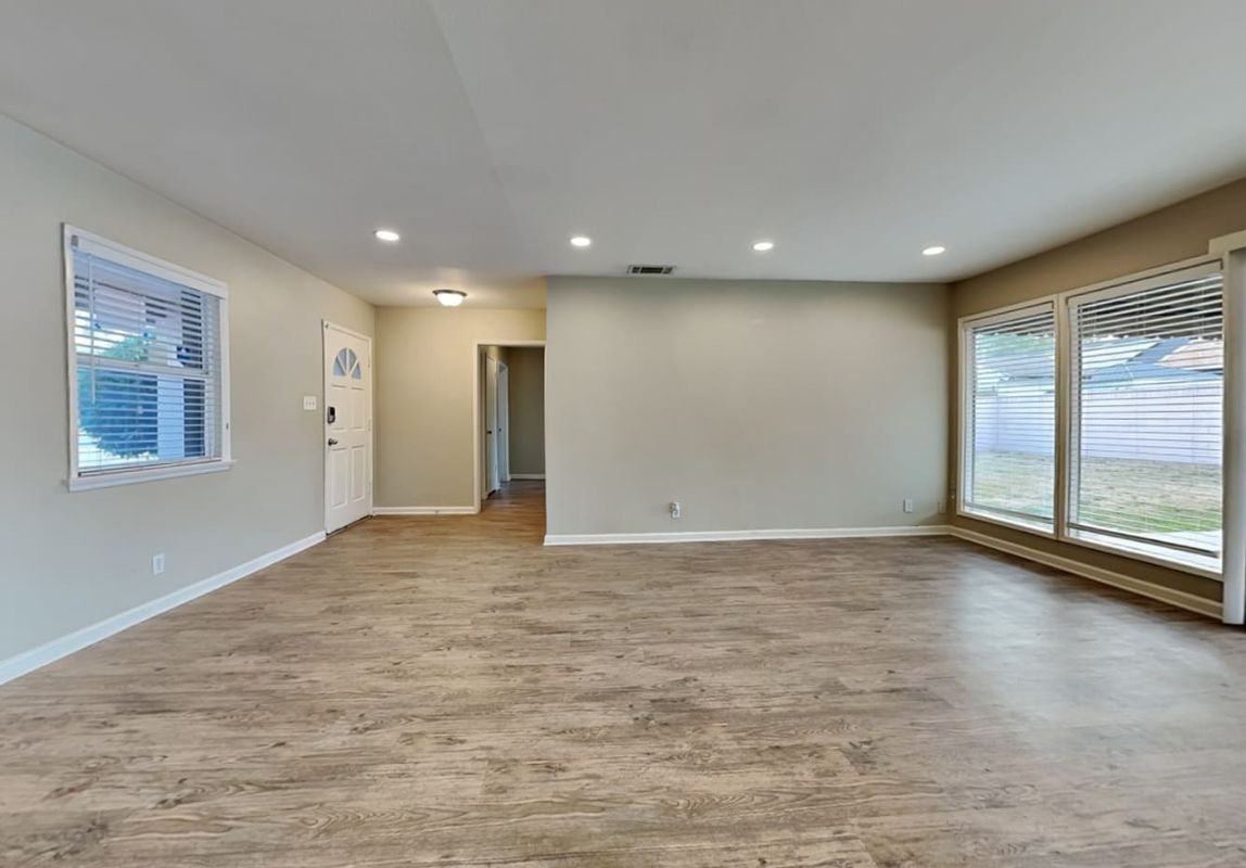 4134 Trenton Ave - Photo 2 of 11