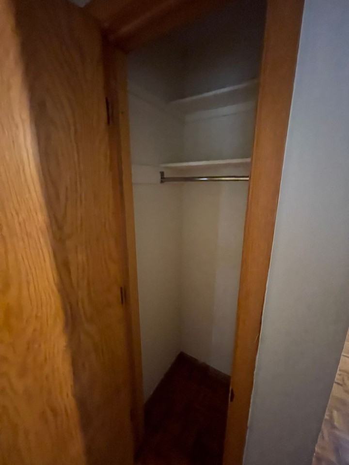 North Campus 2 bedroom 1 bath apartments - Photo 3 of 13
