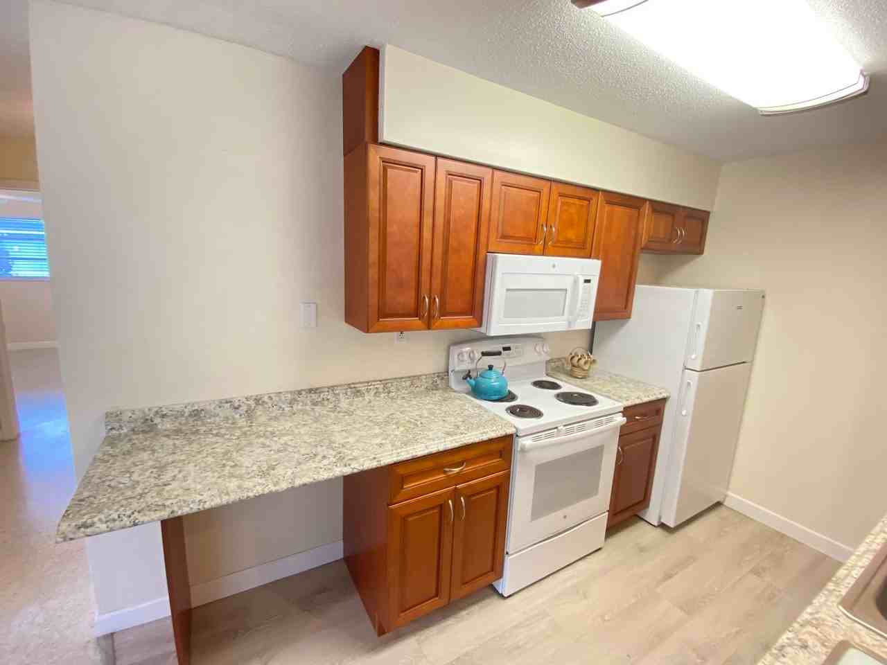 1618 Baltimore Ave - Photo 5 of 40