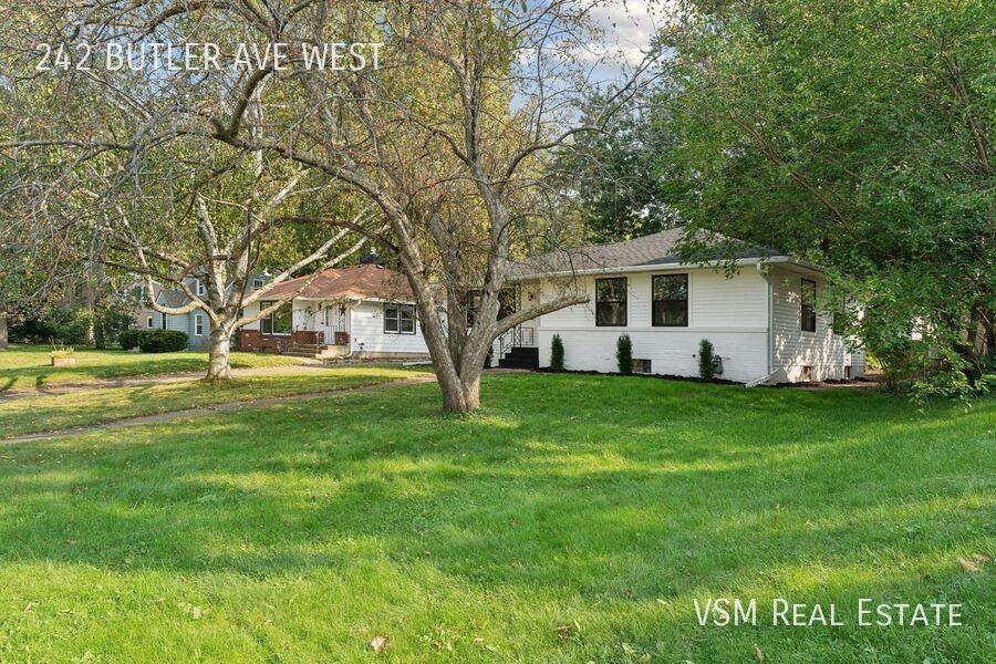 242 Butler Ave W - Photo 3 of 24