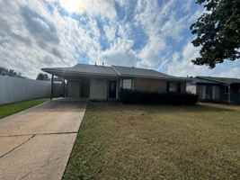 featured image of 2224 Kirby Smith Dr