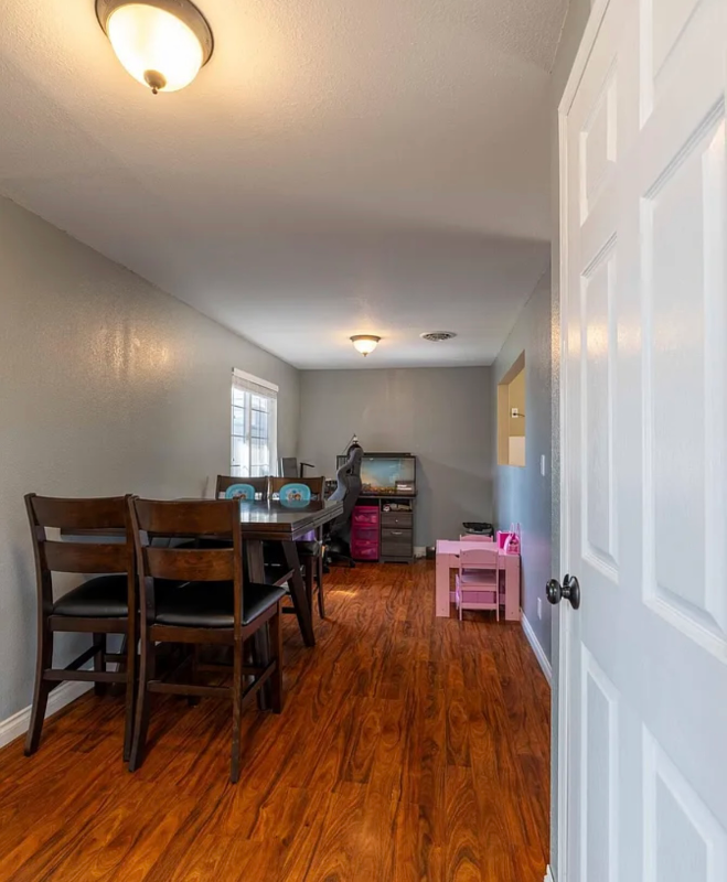 3204 Butterfield Rd - Photo 6 of 19