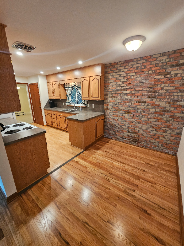 141 Patricia Ave - Photo 3 of 18