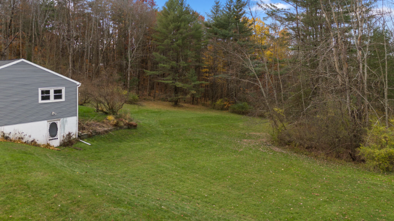 590 Dugan Rd - Photo 3 of 20