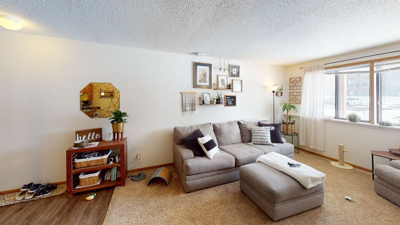 4915 Todd - Photo 4 of 10