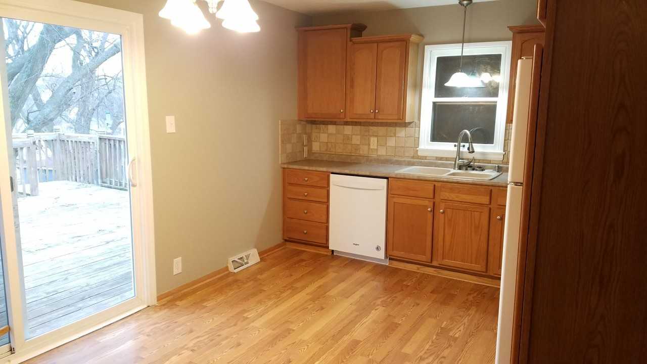 210 W Florence Ave - Photo 3 of 18