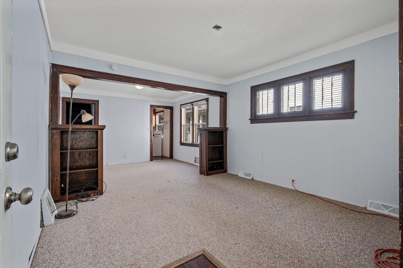 1079 13th Ave Se - Photo 3 of 19