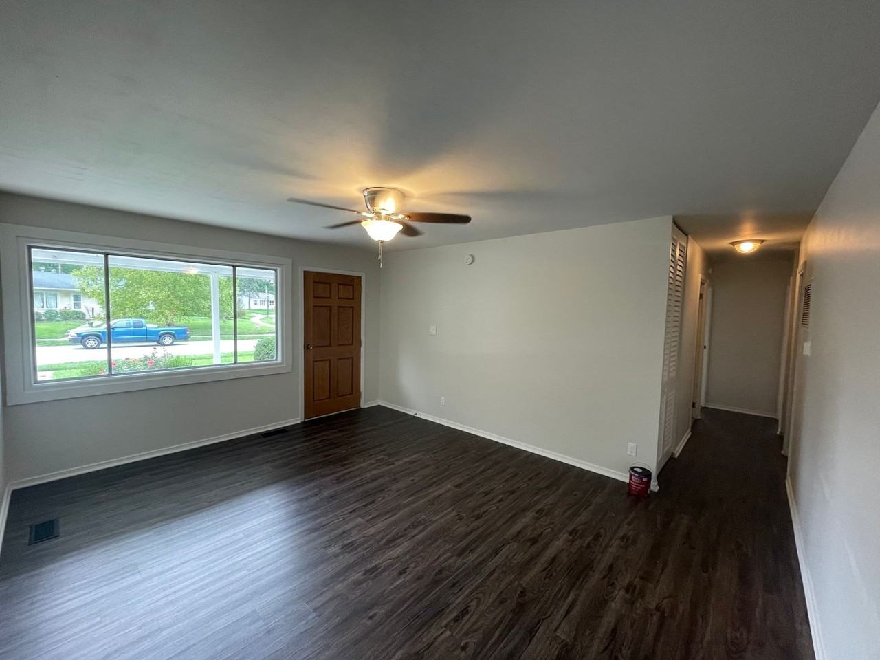 6428 Baytree Dr - Photo 3 of 15