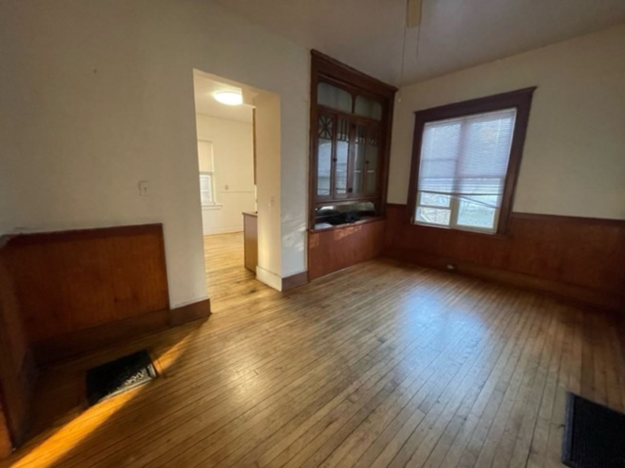 2574 N Oakland Ave - Photo 3 of 14