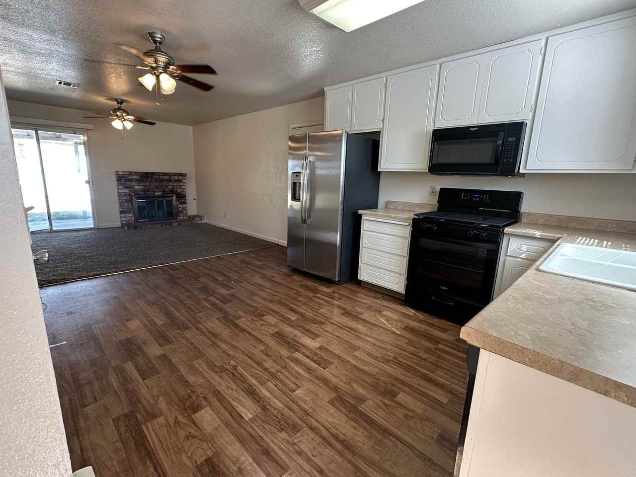 1805 Chesapeake Avenue - Photo 6 of 33