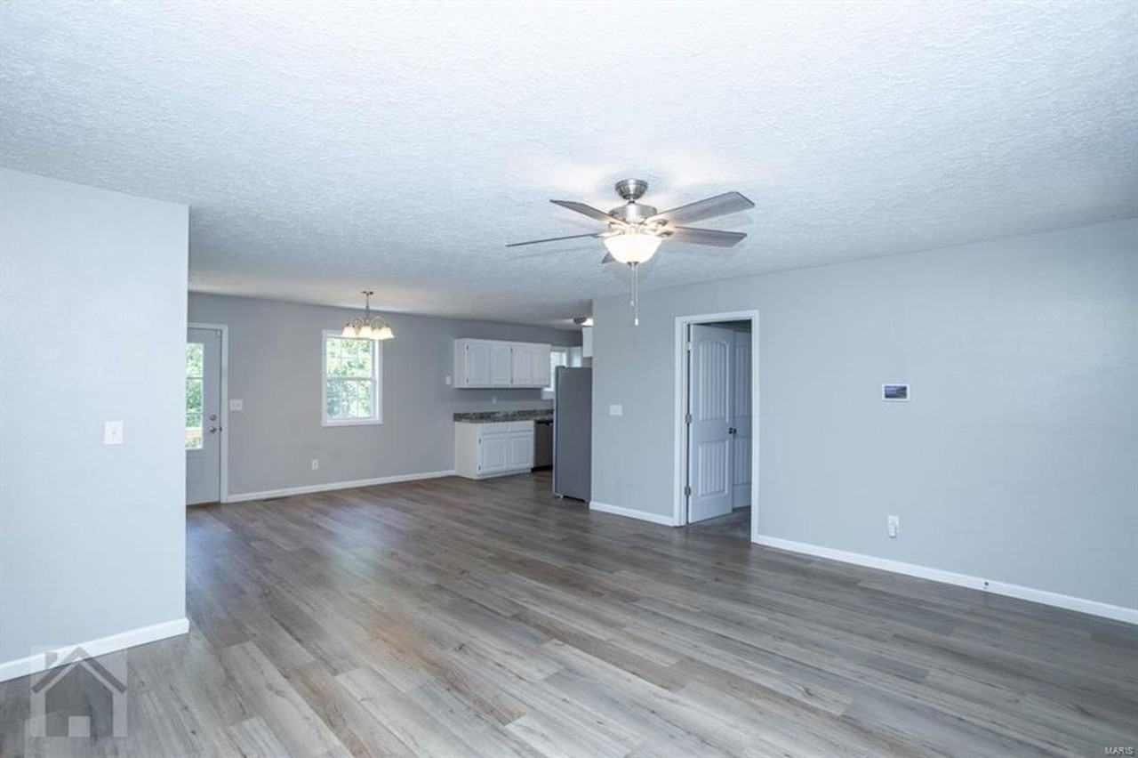 15345 Top Dr - Photo 2 of 4