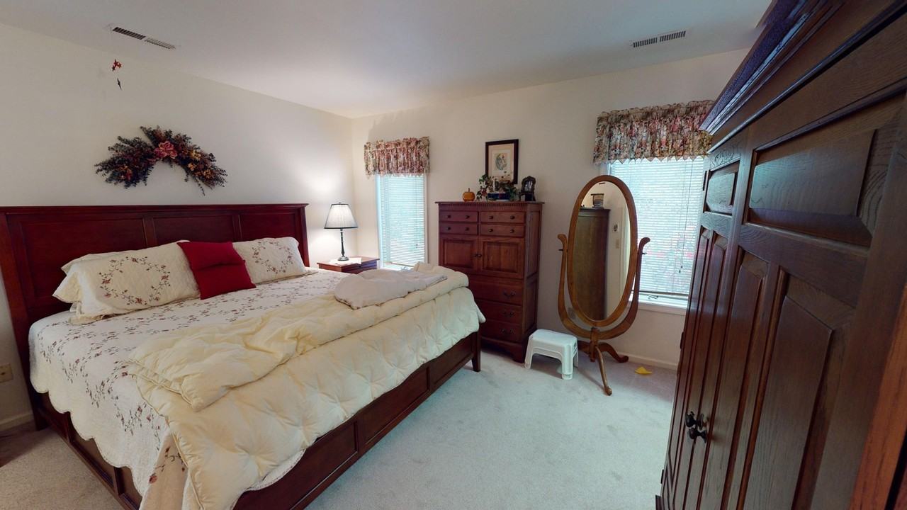 1632 Stoney Creek Dr - Photo 5 of 38