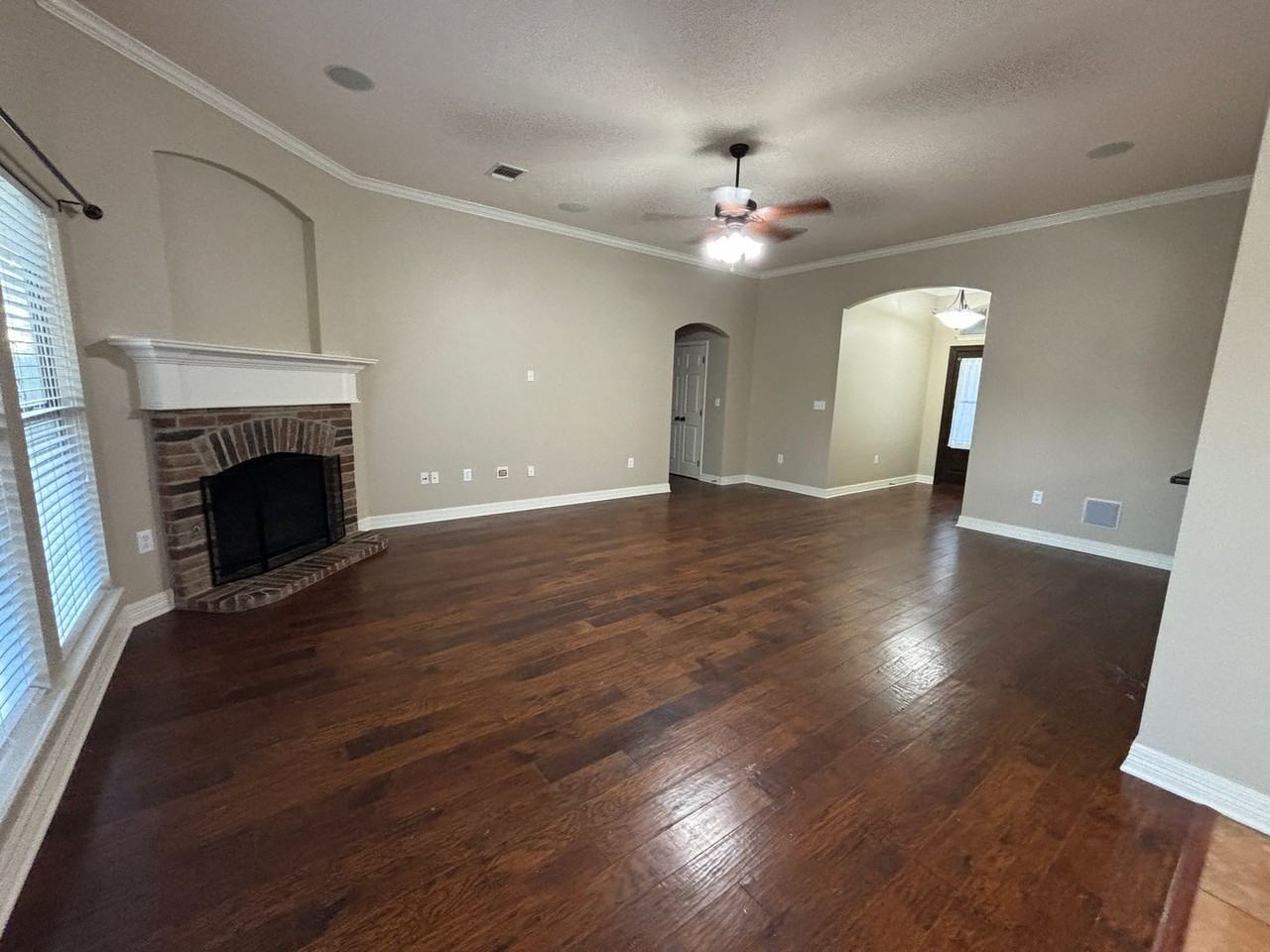 2138 Sweet Bay Cir - Photo 3 of 22