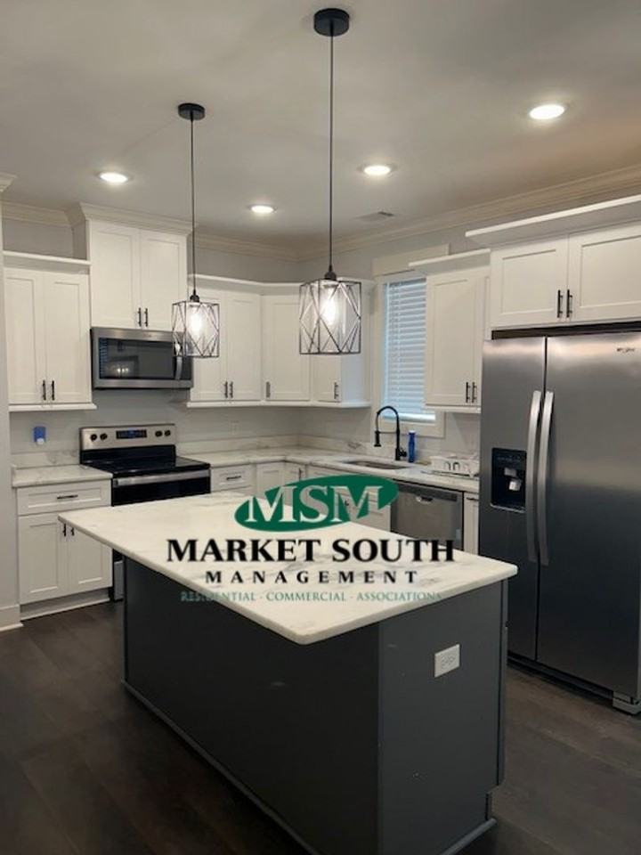 1213 E 31st St #A - Photo 5 of 15