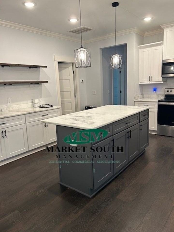 1213 E 31st St #A - Photo 6 of 15