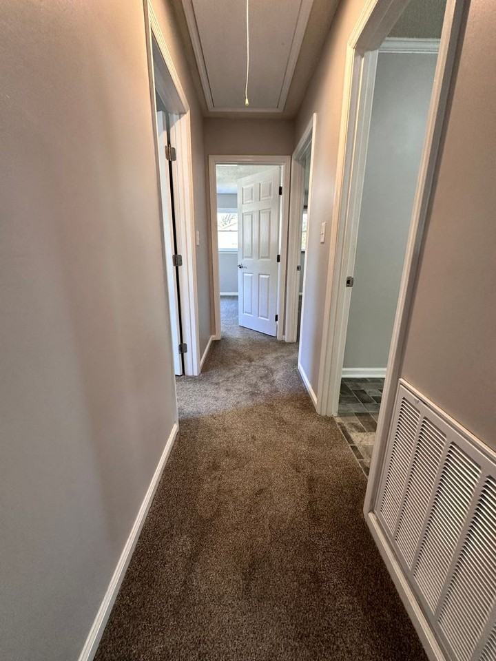 5813 Oak St - Photo 6 of 13