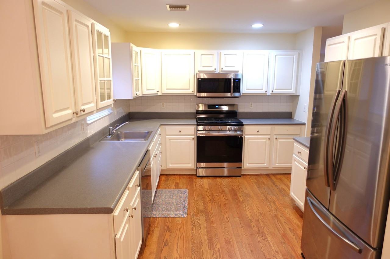 13 Springwood Ln - Photo 2 of 12