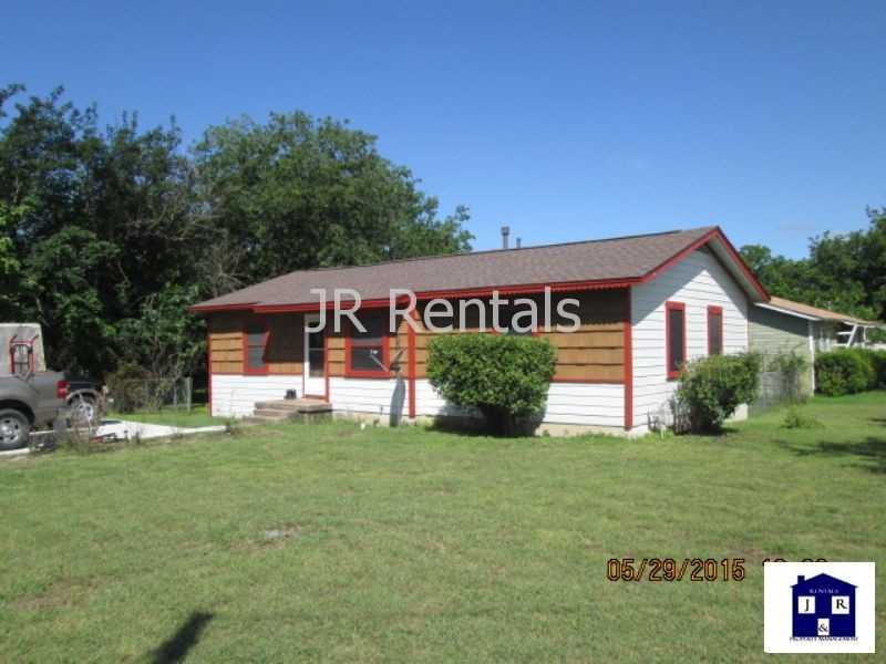 802 Morris Dr - Photo 2 of 19