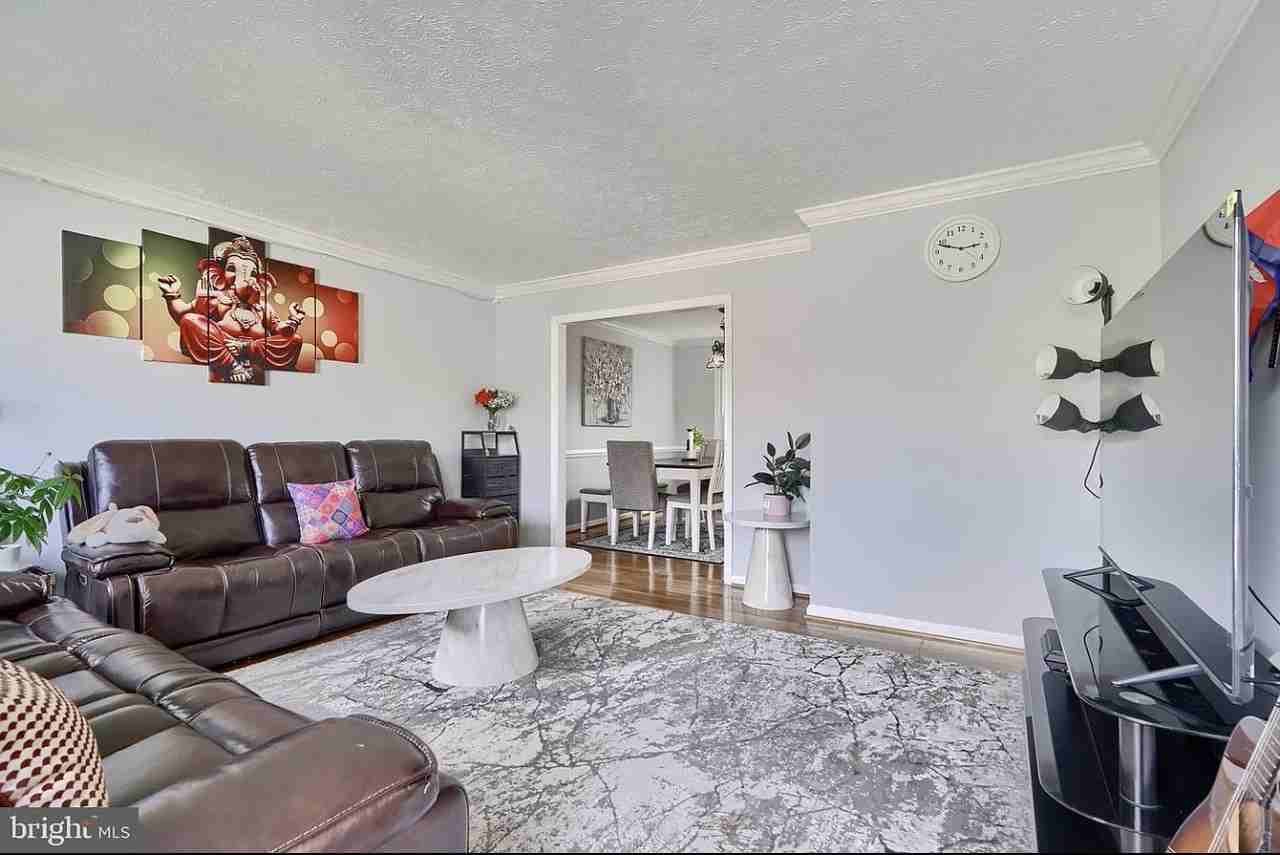 9318 Hines Estates Dr #NA - Photo 2 of 20