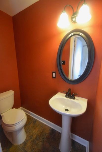 1 Nathan Hale Ct #NA - Photo 2 of 25