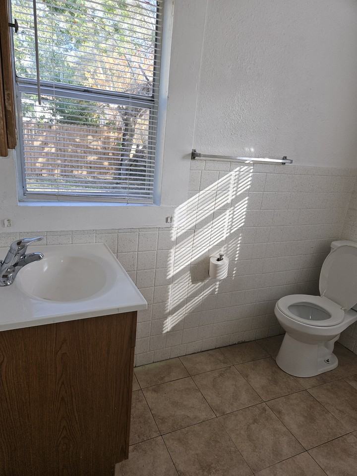 1363 Tioga Ave #NA - Photo 5 of 20