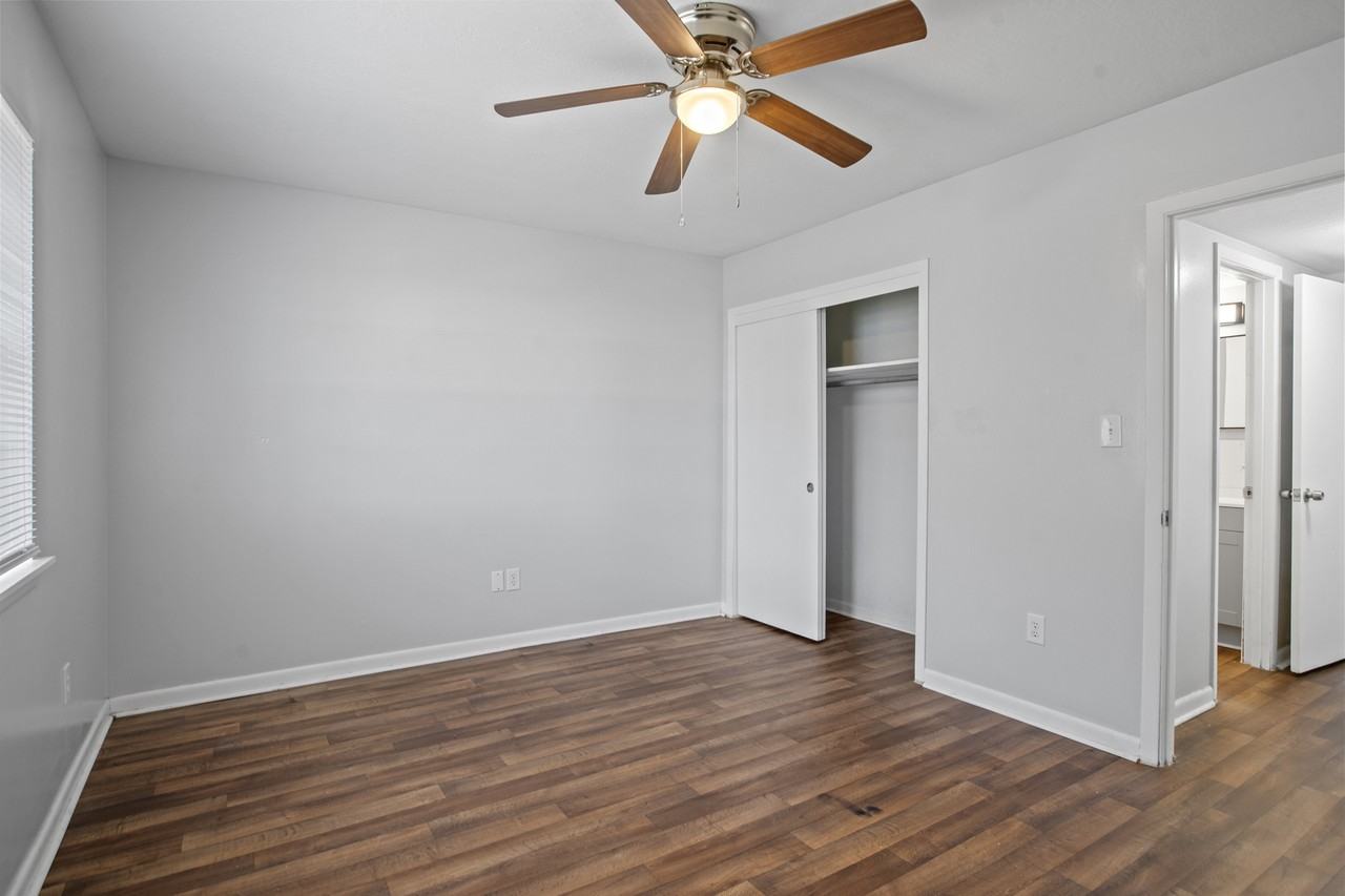 901 W Pine St - Photo 6 of 15