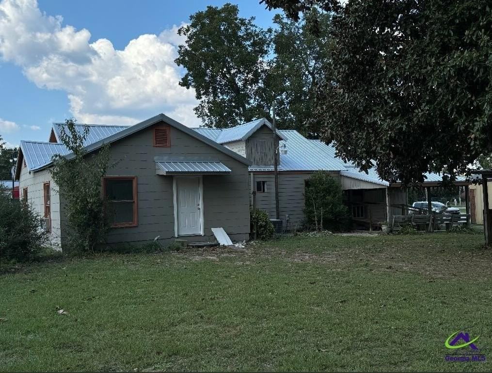 506 General Courtney Hodges Blvd - Photo 3 of 13