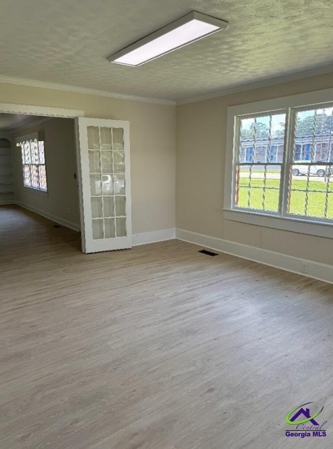 506 General Courtney Hodges Blvd - Photo 6 of 13