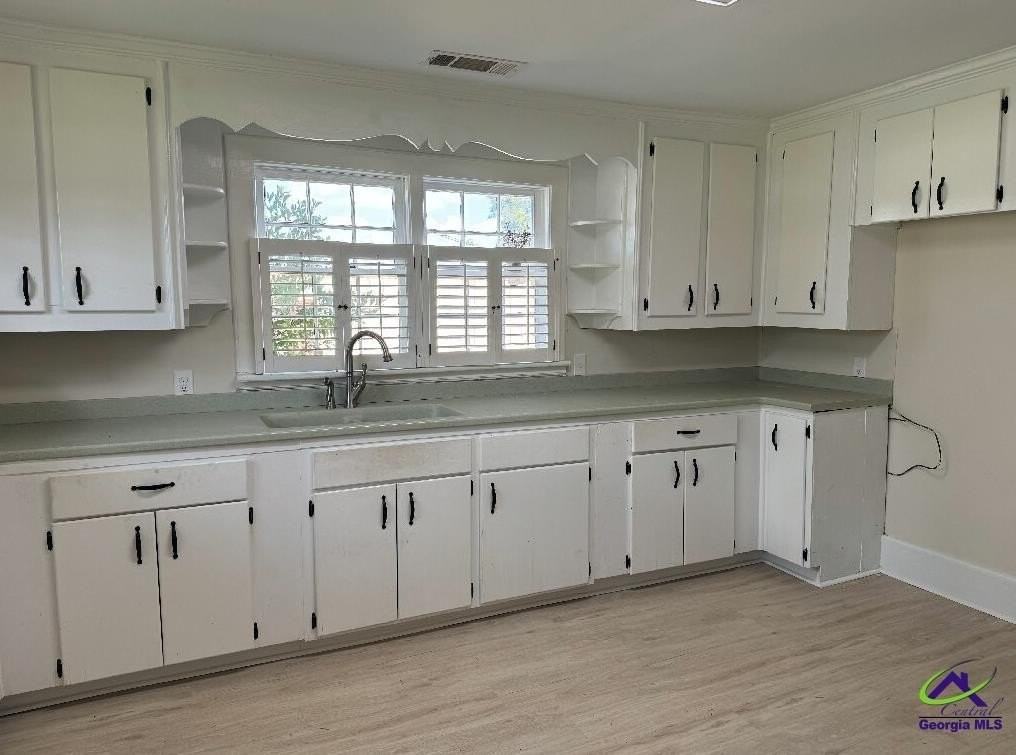 506 General Courtney Hodges Blvd - Photo 7 of 13