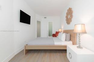 2301 Collins Ave #927 - Photo 1 of 1